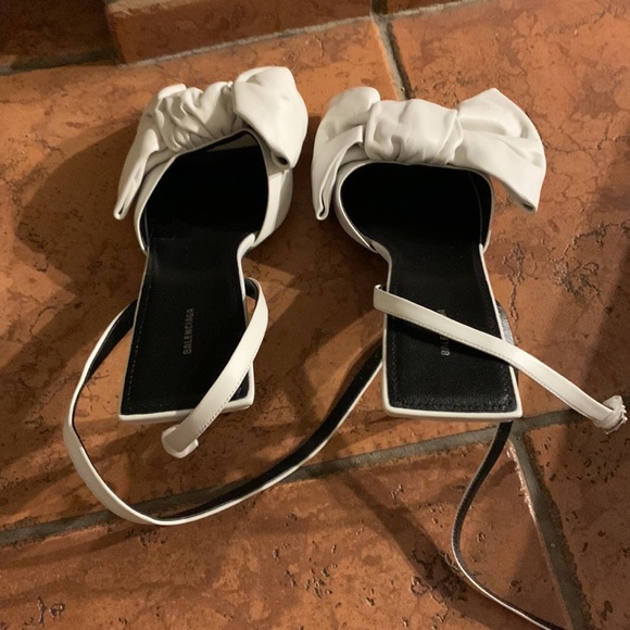 Balenciaga samdals with bow. NWT - Picture 4 of 4